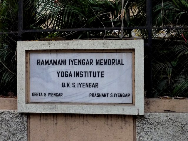 iyengar yoga institute